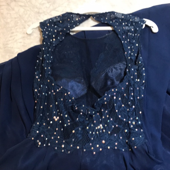 Women’s Prom Dress - Picture 7 of 7